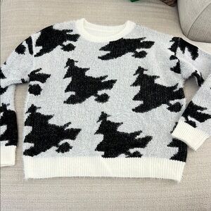 2/$15 NWOT Black and White Christmas Tree Patterned Women's Sweater